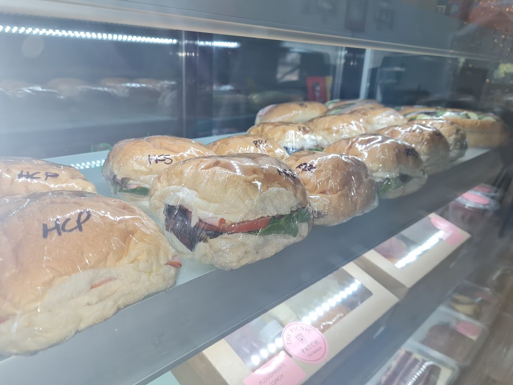 The Picnic Patch on Clements | 54 Clements St, Moranbah QLD 4744, Australia | Phone: 0488 217 877