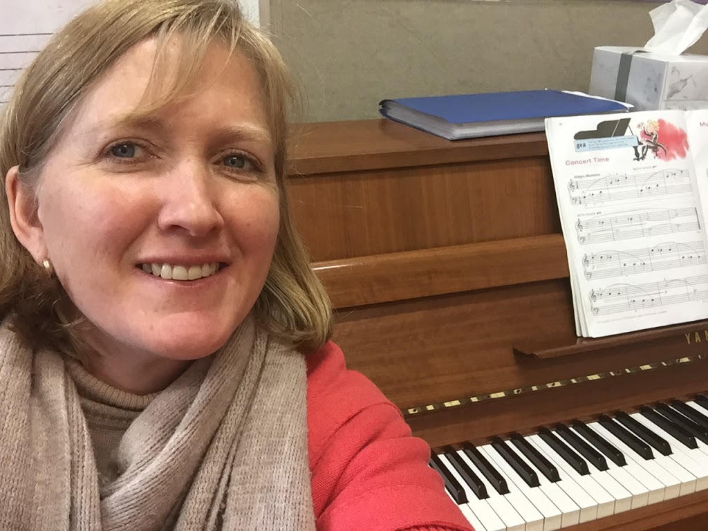 Sarah Roberts Piano Tuition | 4 Beverley Ct, Langwarrin VIC 3910, Australia | Phone: 0447 544 873