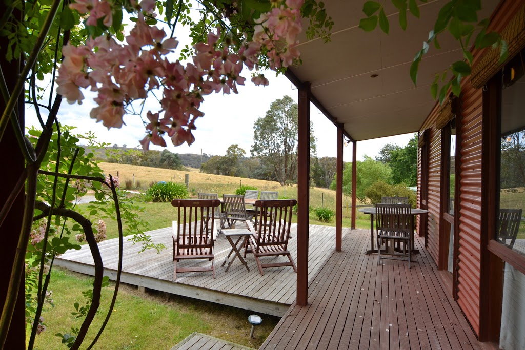Moore House | 1467 Mansfield-Woods Point Rd, Piries VIC 3723, Australia | Phone: 0449 211 956