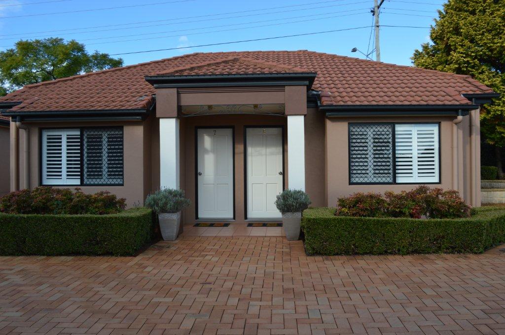 Ruthmor Villas | lodging | 759-761 Ruthven St, South Toowoomba QLD 4350, Australia | 0746364333 OR +61 7 4636 4333