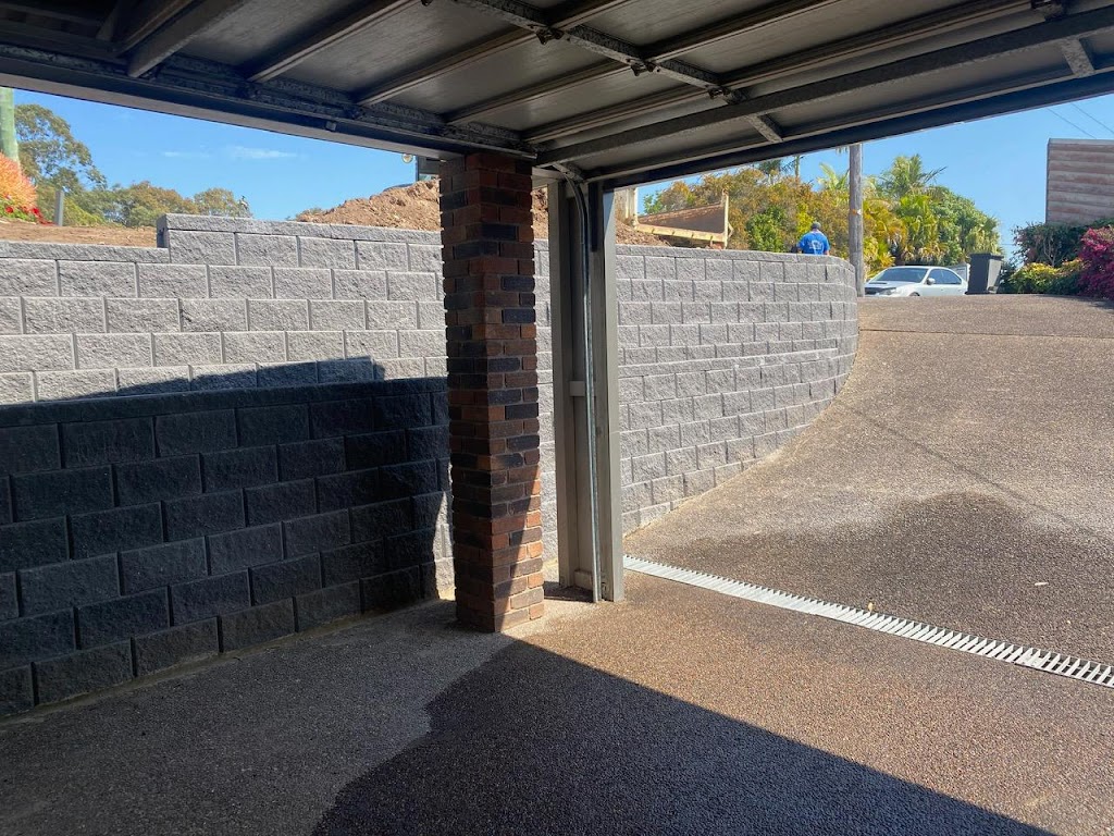 Les Blackburn Landscaping | 4 Rosella Way, Tingira Heights NSW 2290, Australia | Phone: 0414 486 633