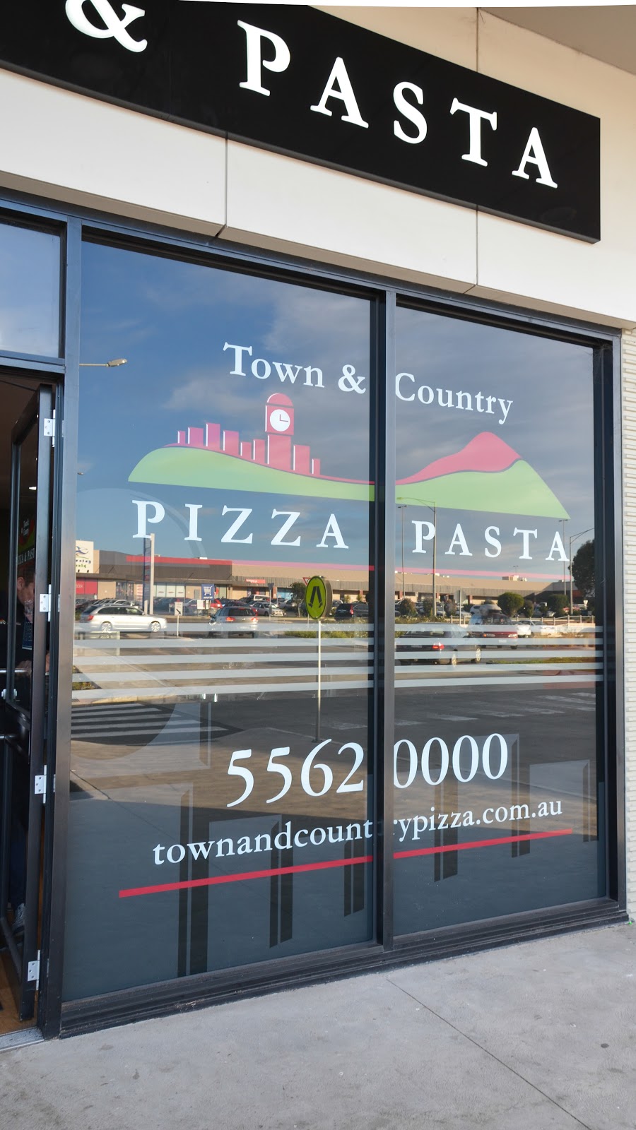 Town & Country Pizza and Pasta Warrnambool | meal delivery | Shop 9 Cnr Gateway Road and Raglan Parade, Raglan Parade, Warrnambool VIC 3280, Australia | 0355620000 OR +61 3 5562 0000