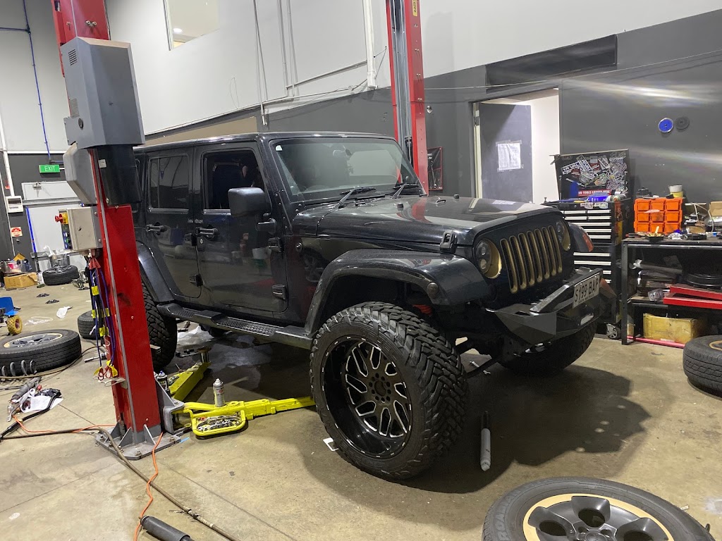 Mr.Lift2Low | 46 Chancellor Ave, Werribee VIC 3030, Australia | Phone: 0449 069 905