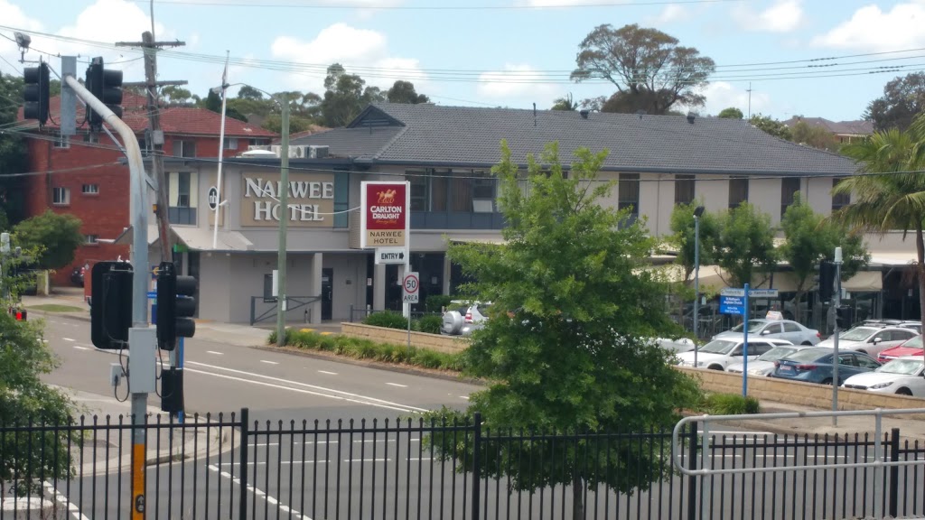 Narwee Hotel | store | 116 Penshurst Rd, Narwee NSW 2209, Australia | 0295333088 OR +61 2 9533 3088