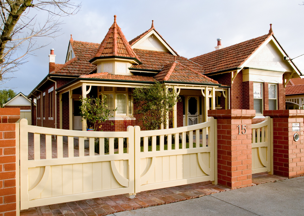 Melbourne Gates, Fences and Automatic Gates | general contractor | Factory 13/39 East St, Daylesford VIC 3460, Australia | 0403816660 OR +61 403 816 660
