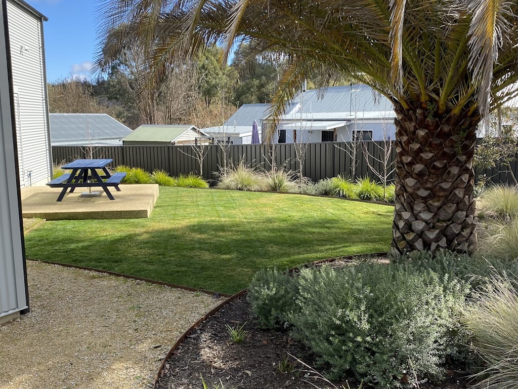 Precision Gardens | 10 Currawong Dr, Wangaratta VIC 3677, Australia | Phone: 0413 283 349