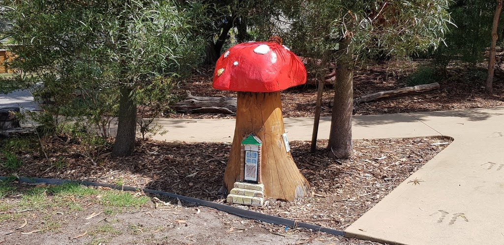 Lyell Iffla reserve | park | Lyell St & Dorcas St, South Melbourne VIC 3205, Australia | 0392096647 OR +61 3 9209 6647
