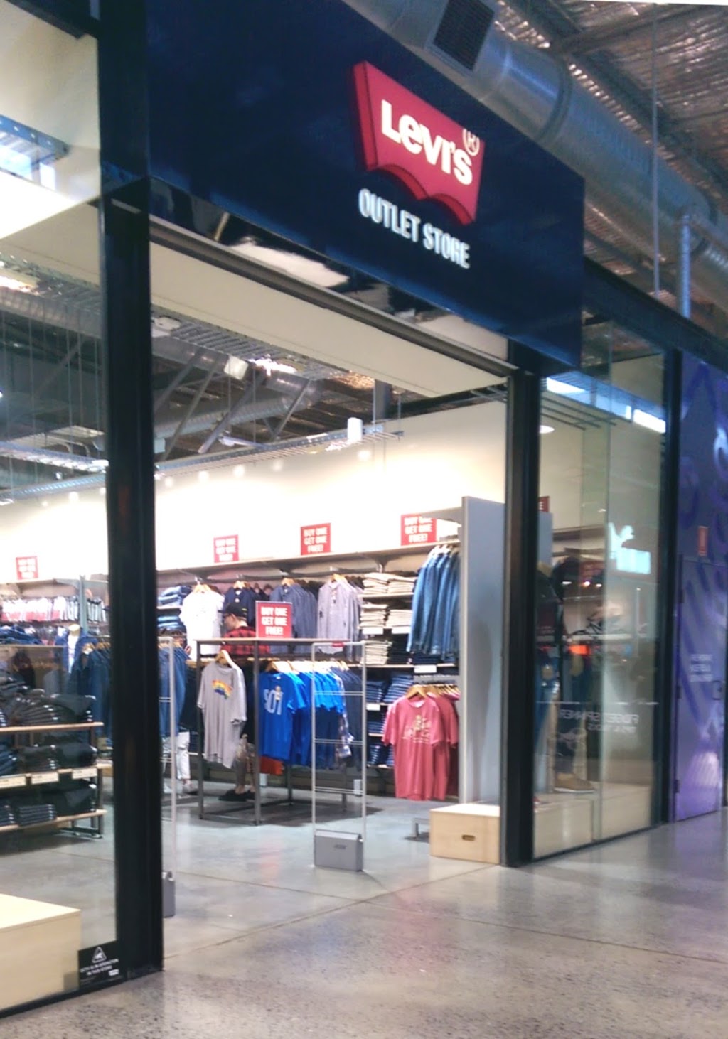 Levis® Outlet Store - Brisbane | clothing store | DFO Brisbane, 1 Airport Dr, Brisbane Airport QLD 4008, Australia | 0731152780 OR +61 7 3115 2780