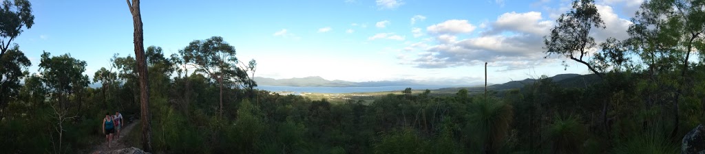 Hinchinbrook Channel Lookout | travel agency | Victoria St,, Cardwell QLD 4849, Australia | 0740668334 OR +61 7 4066 8334