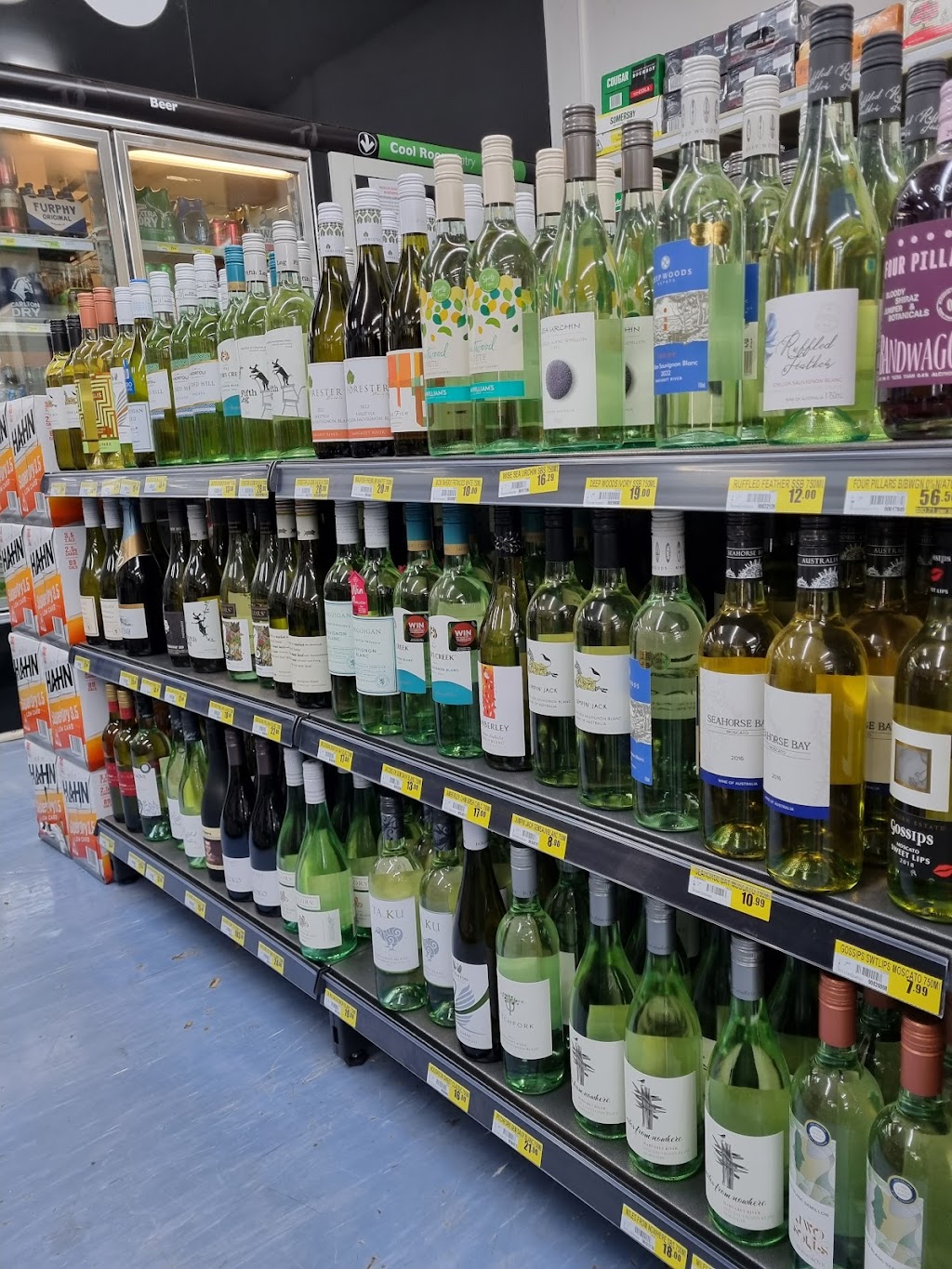 IGA Meekatharra | 22 Main St, Meekatharra WA 6642, Australia | Phone: 0476 841 281