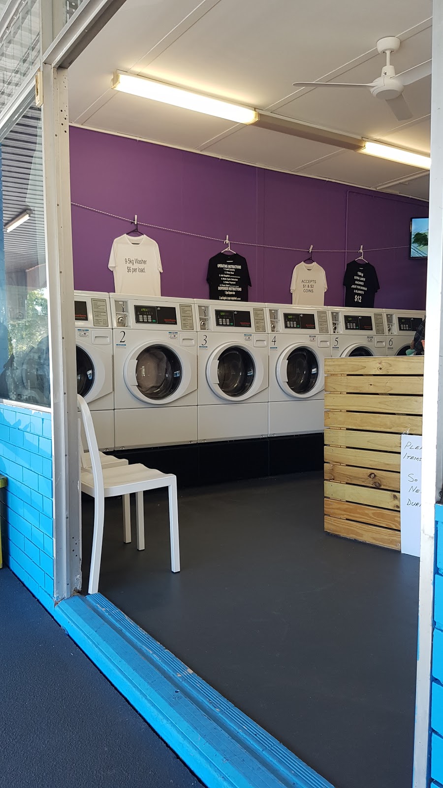 Buddys Laundromat Rochedale South | Underwood Rd & Centre Pl, Rochedale South QLD 4123, Australia | Phone: 0468 309 163