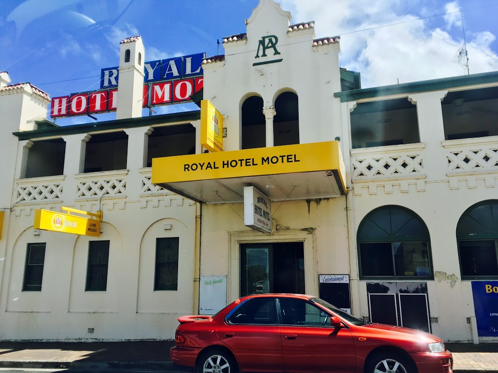 Royal Hotel Motel | store | 130 High St, Tenterfield NSW 2372, Australia | 0267361833 OR +61 2 6736 1833