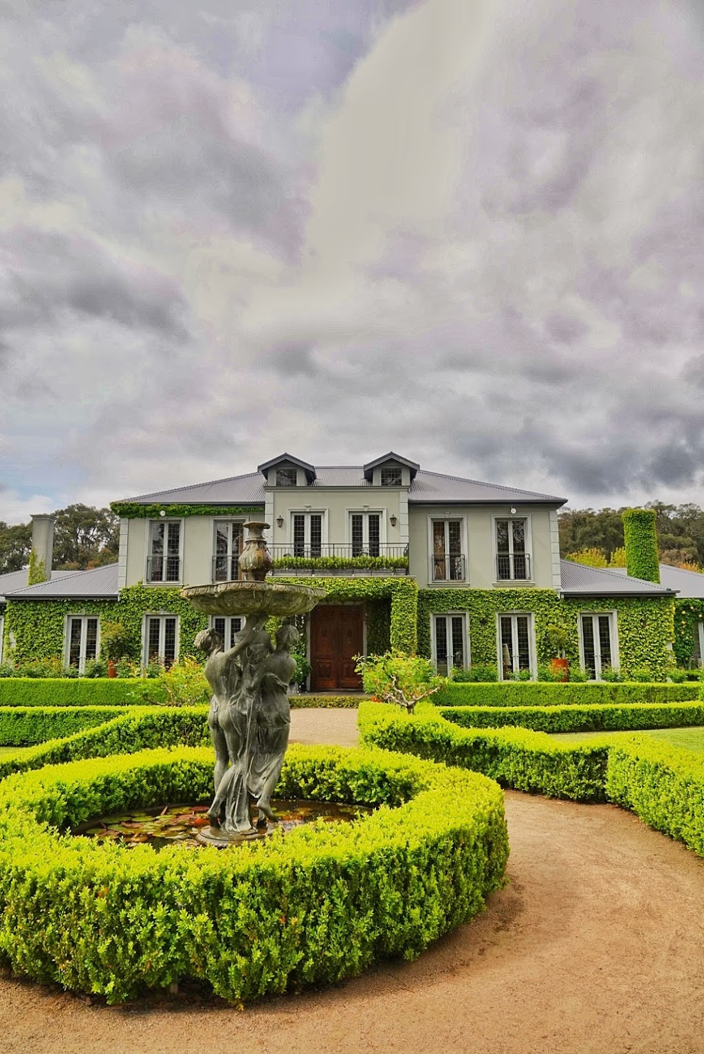 Red Hill Peony Estate |  | 237 Arthurs Seat Rd, Red Hill VIC 3937, Australia | 0438558633 OR +61 438 558 633