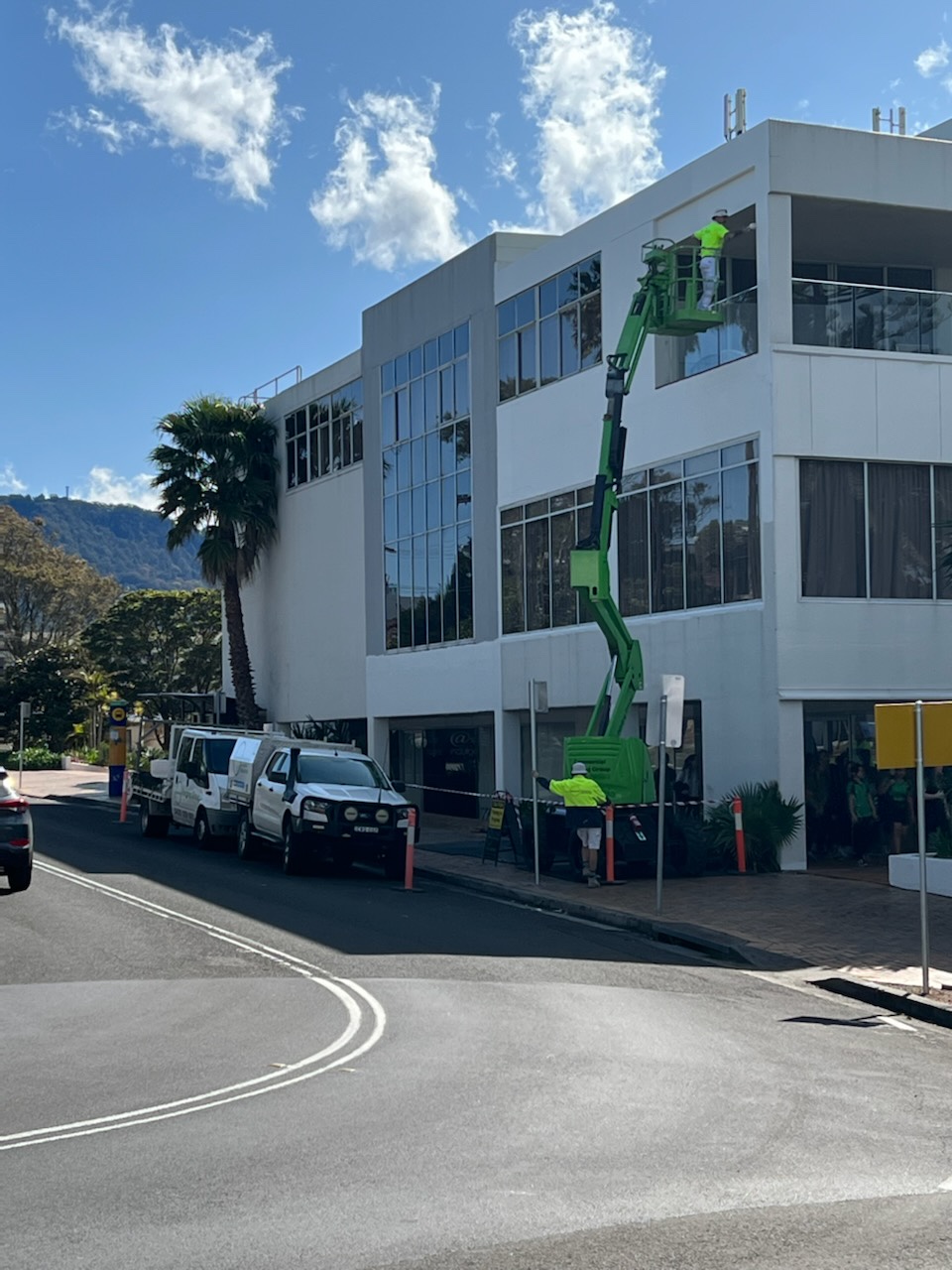 Commercial Painting Group | 4 Kingston Town Dr, Kembla Grange NSW 2526, Australia | Phone: 0435 009 665