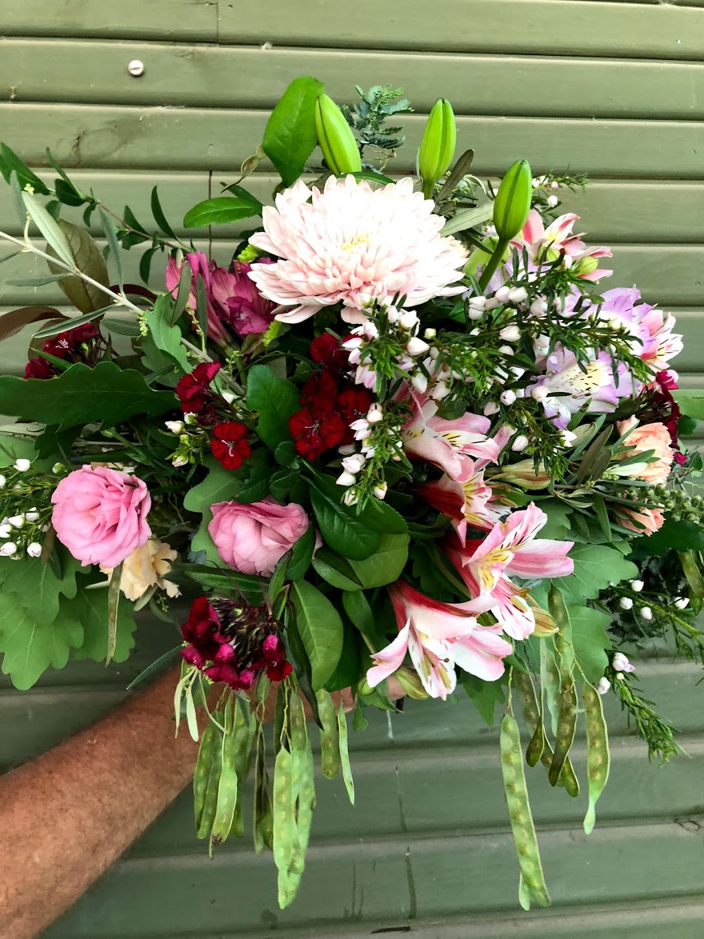 Koonoomoo flowers & florrangements | 7095 Goulburn Valley Hwy, Koonoomoo VIC 3644, Australia | Phone: 0419 094 377