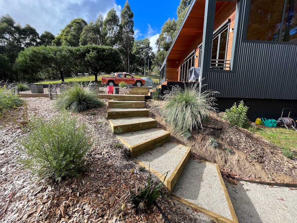 Oak & Rose Garden Co. | 7 Ranelagh St, Ranelagh TAS 7109, Australia | Phone: 0424 224 627