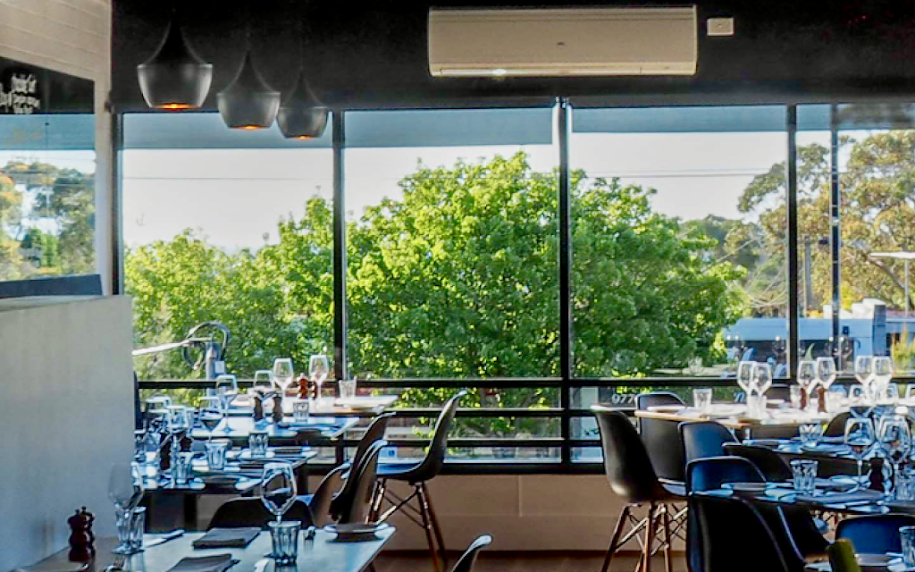 Licciardos | restaurant | 45 Mount Eliza Way, Mount Eliza VIC 3930, Australia | 0397872001 OR +61 3 9787 2001