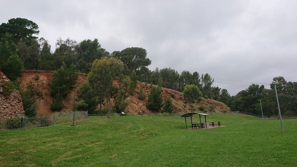 McElligotts Quarry Reserve | park | Carrick Hill Dr, Mitcham SA 5f062, Australia | 0883728888 OR +61 8 8372 8888