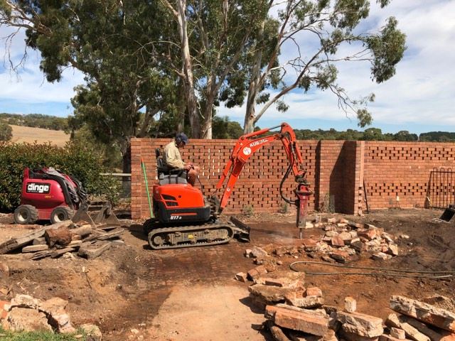 Dingo Anywhere | general contractor | 10 Hahn Dr, Hahndorf SA 5245, Australia | 0421357723 OR +61 421 357 723