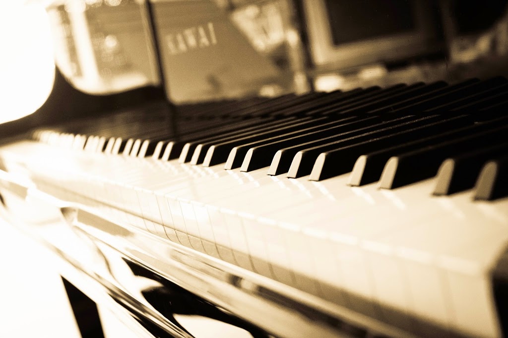 Piano Lessons in Robina | electronics store | Robina QLD 4226, Australia