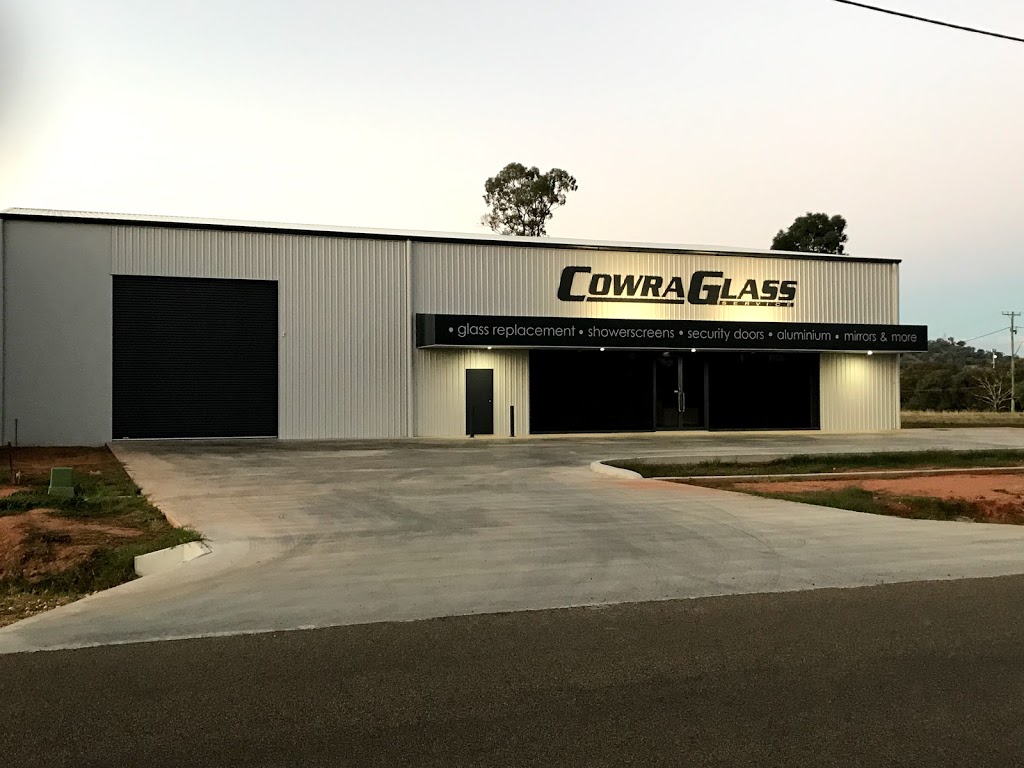 Cowra Glass Service | store | 141 Kendal St, Cowra NSW 2794, Australia | 0263411330 OR +61 2 6341 1330