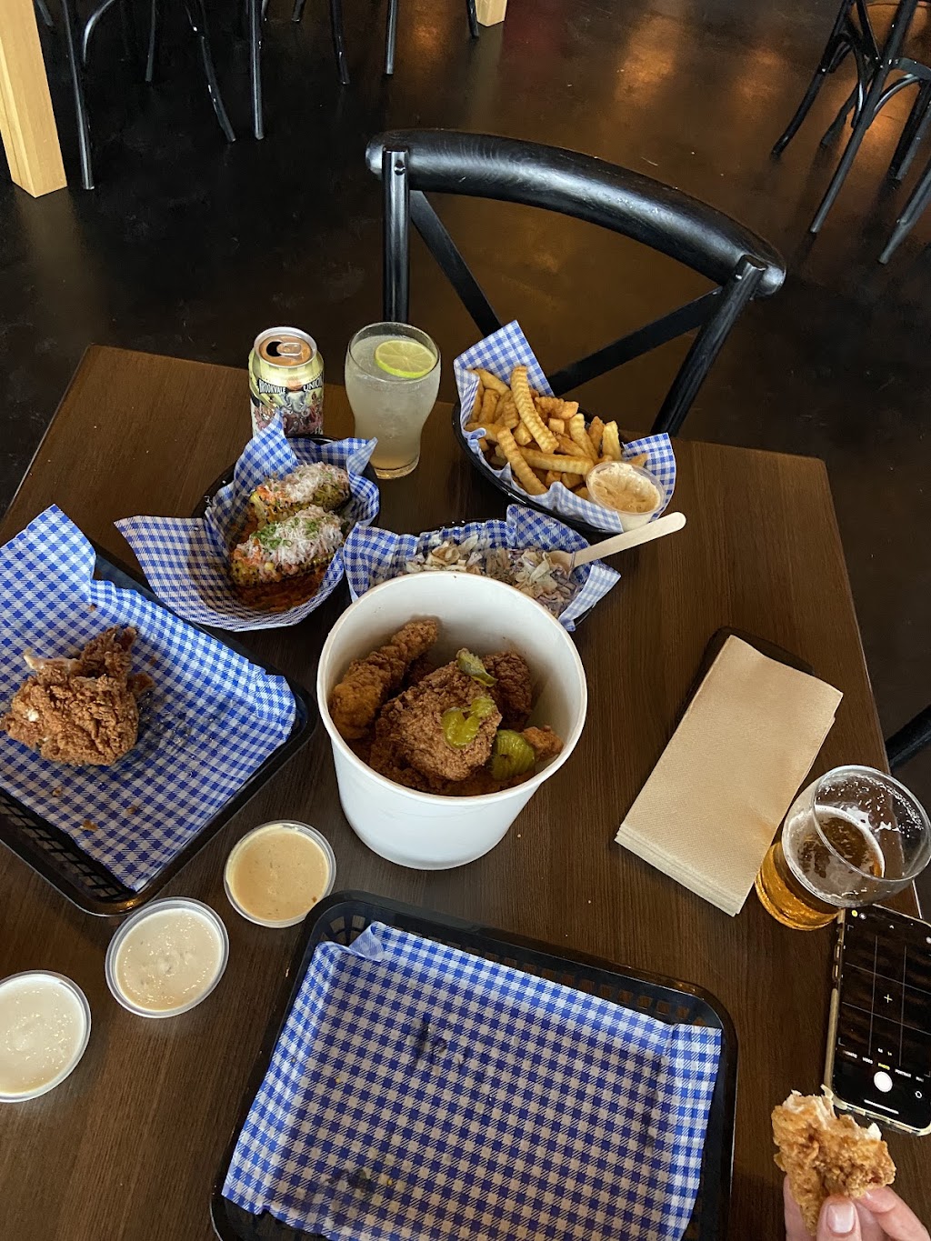 Larrikins Lounge | 36 Bullara St, Pambula NSW 2549, Australia | Phone: 0494 087 951