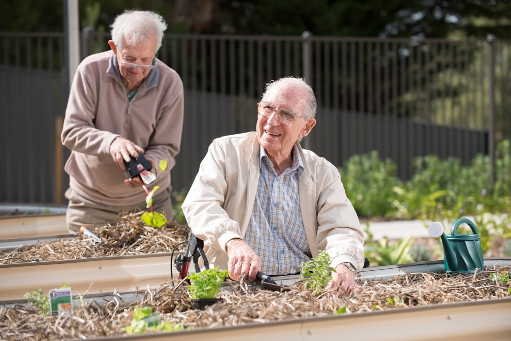 Southern Cross Care Oakfield Lodge Residential Care | 15 Hawthorn Rd, Mount Barker SA 5251, Australia | Phone: (08) 8393 6800