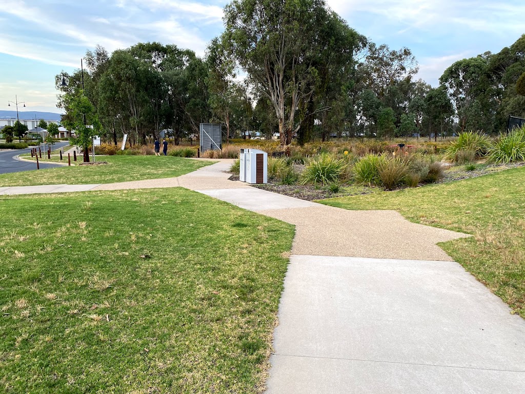 Sumsion Gardens Public Toilet | Church St, Wodonga VIC 3690, Australia | Phone: (02) 6022 9300