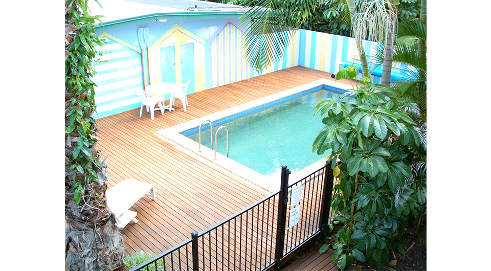 Sandy Court Holiday Units | 30 James St, Noosaville QLD 4566, Australia | Phone: (07) 5449 7225