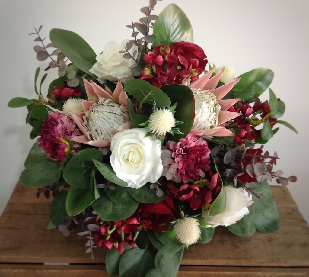 English Rose Florist |  | Narawi Ave, Clifton Springs VIC 3222, Australia | 0419357068 OR +61 419 357 068