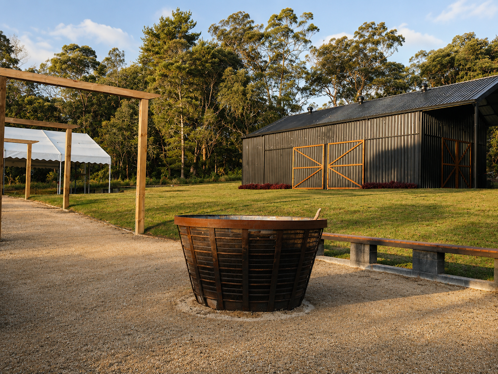 Yorky Waters Weddings & Events | 156 Yorky Waters Rd, Kulnura NSW 2250, Australia | Phone: 0423 908 027