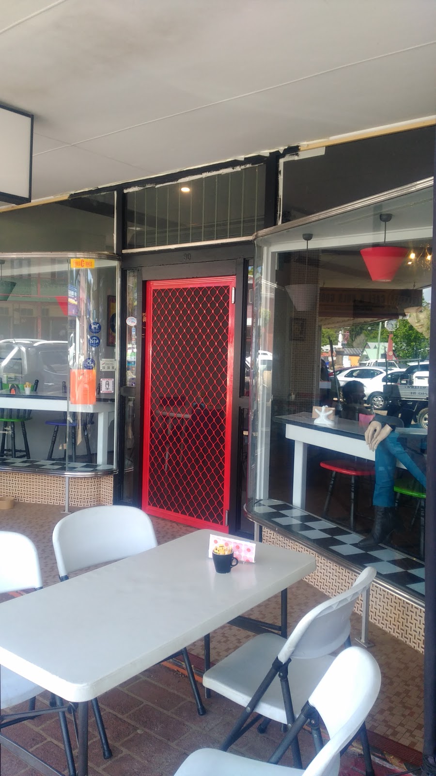 Sweethearts Café | cafe | 30 Hickory St, Dorrigo NSW 2453, Australia | 0477611332 OR +61 477 611 332