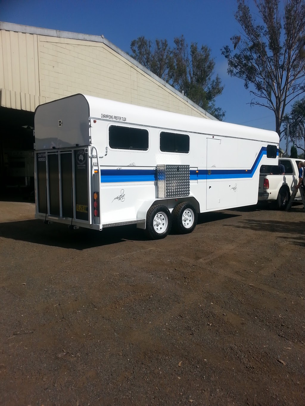 Tuza Horse Floats | 80/90 Vincent Ave, Mulgoa NSW 2745, Australia | Phone: (02) 4773 9300