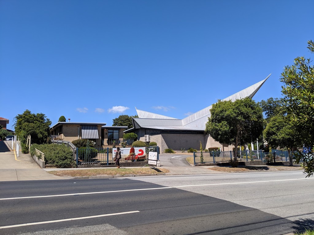 Catholic Parish of St. Peter | church | 258 Clayton Rd, Clayton VIC 3168, Australia | 0395441516 OR +61 3 9544 1516