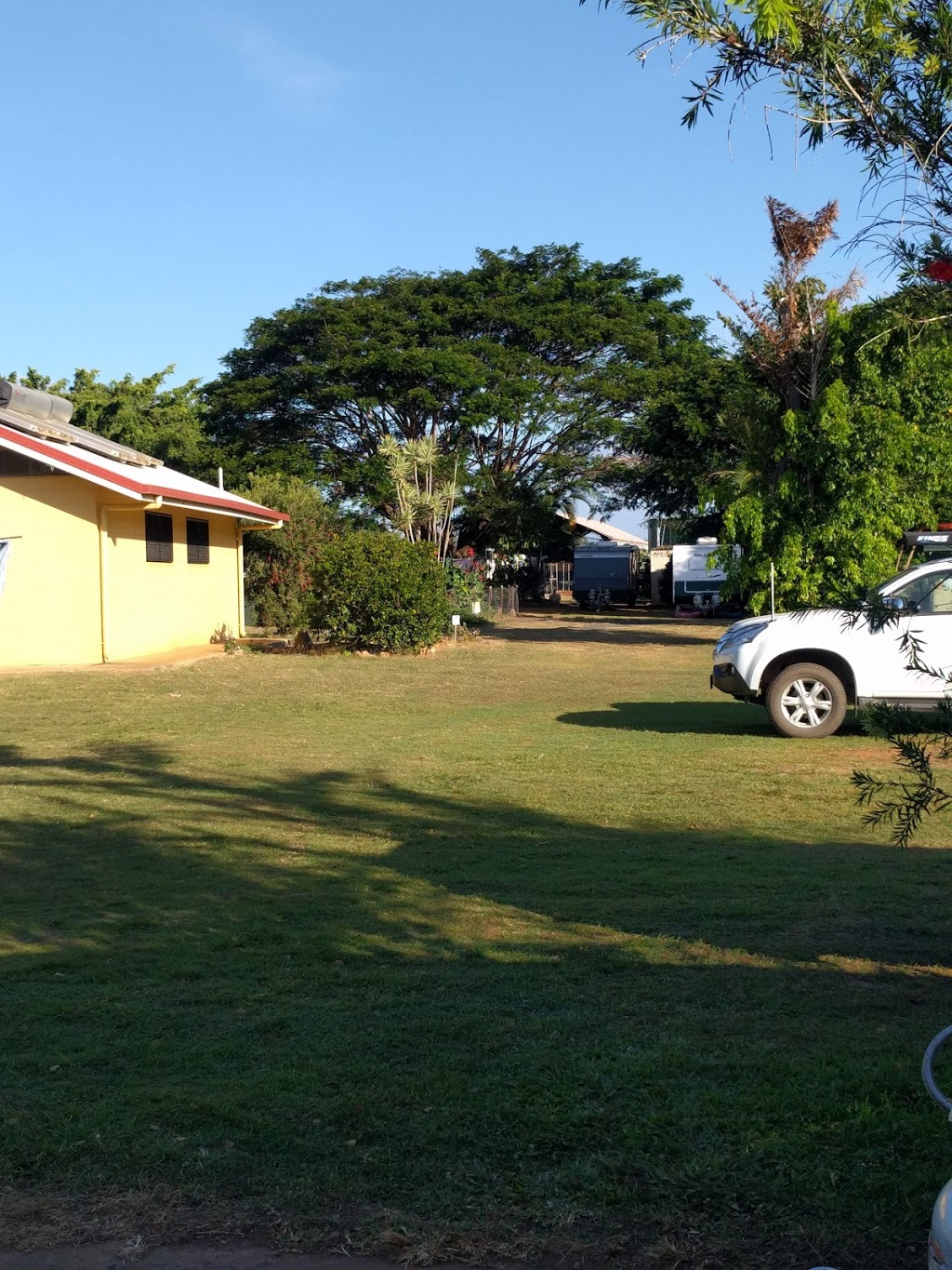 Lakeland Caravan Park | 1 Sesame St, Lakeland QLD 4871, Australia | Phone: (07) 4060 2033