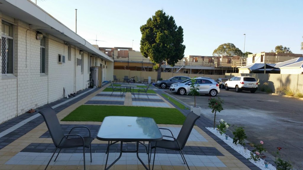 Perth City Motel Thornlie | lodging | 12 Burnley St, Thornlie WA 6108, Australia | 0894594130 OR +61 8 9459 4130