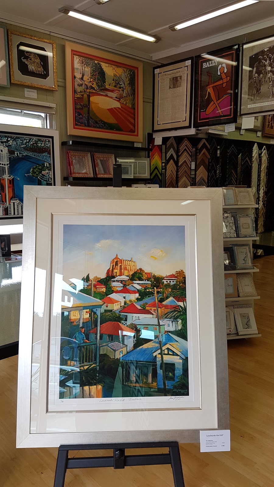 Creative Framing Solutions | 337 Waterworks Rd, Ashgrove QLD 4060, Australia | Phone: (07) 3366 9977