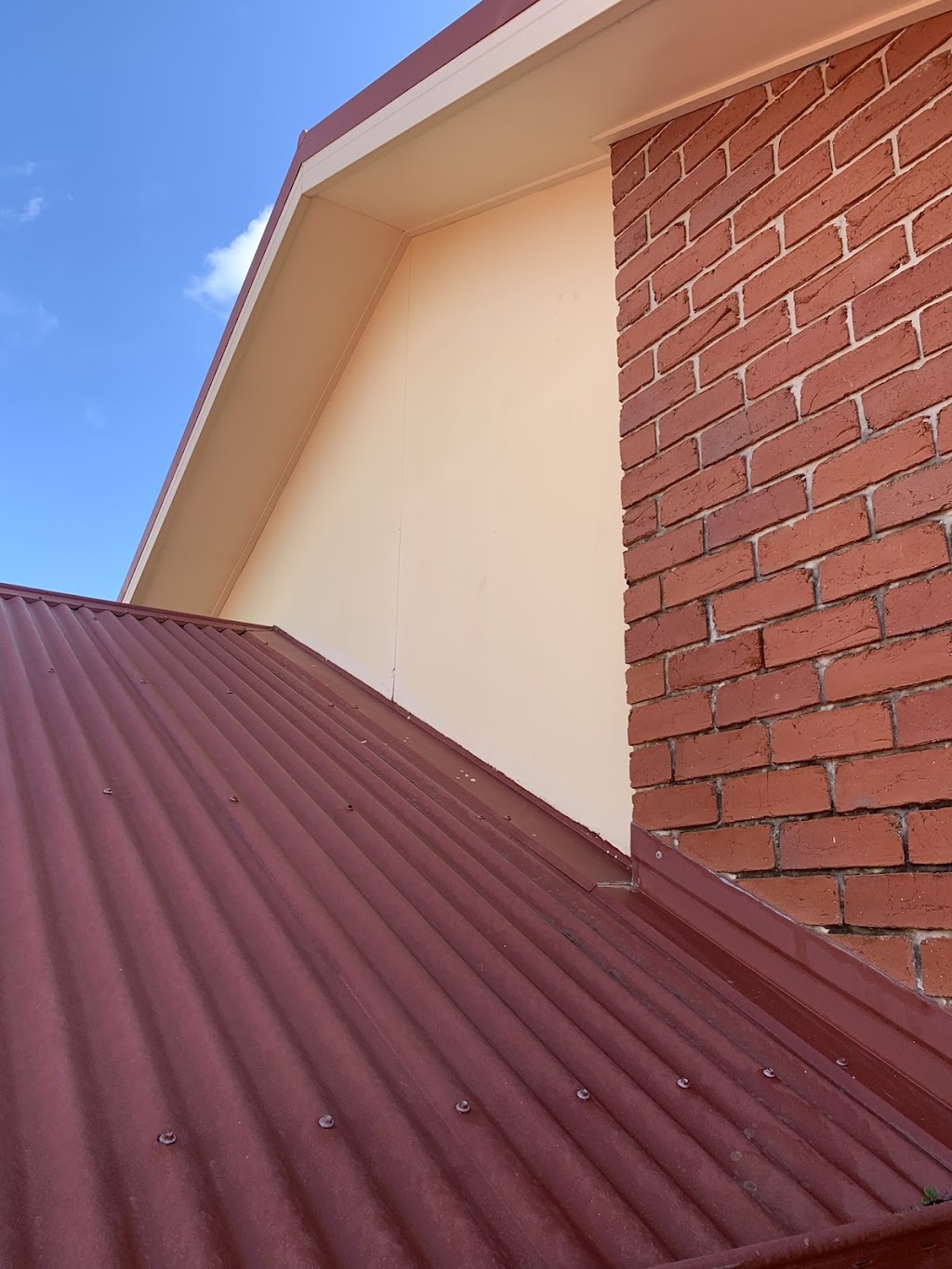 Redlands Powerwash | 271 Bloomfield St, Cleveland QLD 4163, Australia | Phone: 0490 433 087