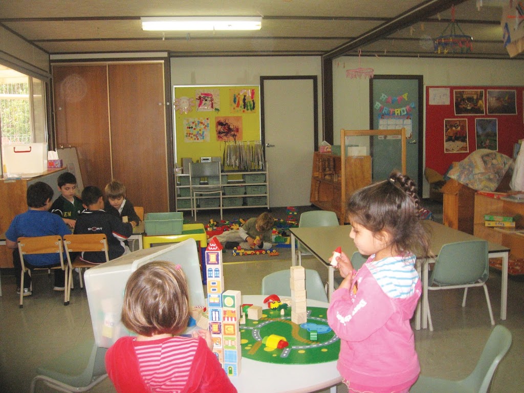 Monmia Kindergarten | school | Copernicus Way, Keilor Downs VIC 3038, Australia | 0393672460 OR +61 3 9367 2460