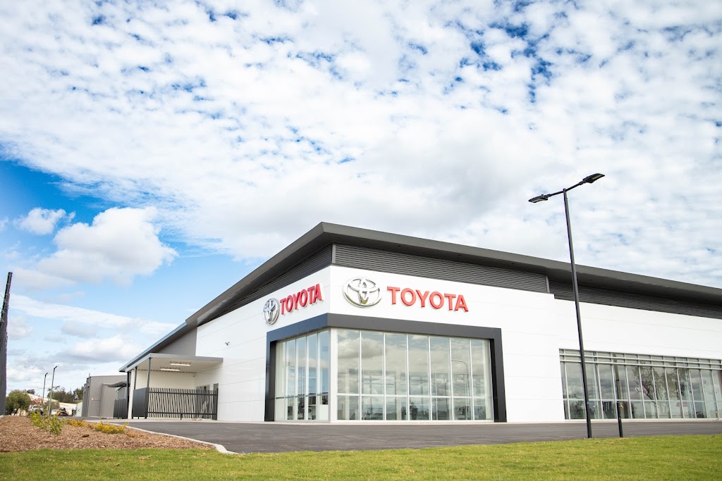 Black Toyota | 1 Commodity Ct, Dalby QLD 4405, Australia | Phone: (07) 4669 9600