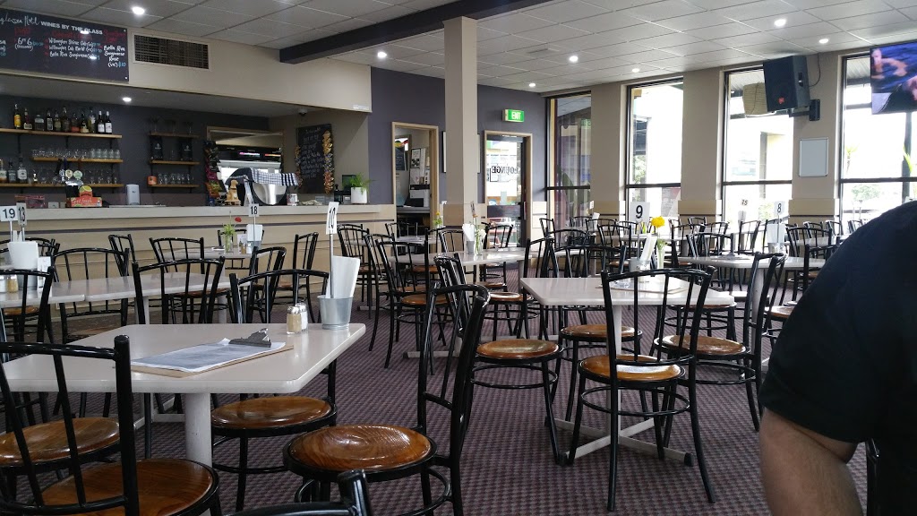 Anglesea Hotel | restaurant | 1 Murch Cres, Anglesea VIC 3230, Australia | 0352631210 OR +61 3 5263 1210