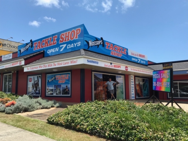 Mossops Tackle Shop | 2/30 Shore St W, Ormiston QLD 4160, Australia | Phone: (07) 3821 1240