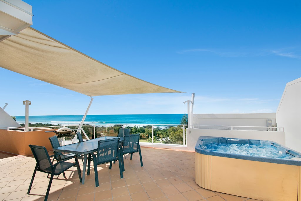 Santorini Twin Waters | 13 Mudjimba Esplanade, Sunshine Coast QLD 4564, Australia | Phone: (07) 5450 6622