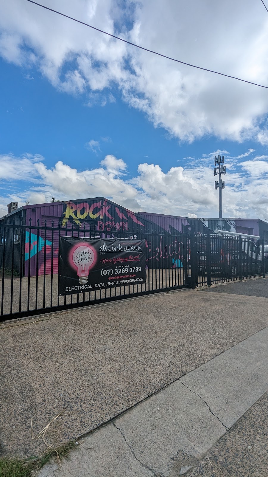 Electrik Avenue | 191 Elliott Rd, Banyo QLD 4014, Australia | Phone: (07) 3269 0789
