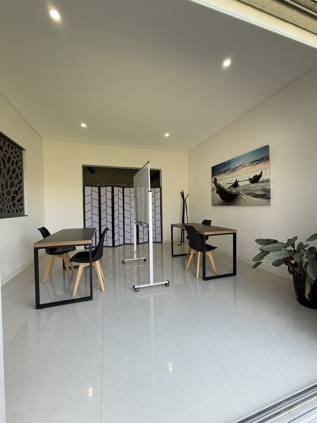 Elite Tutoring Services | 27 Newgate Blvd, Elizabeth Hills NSW 2171, Australia | Phone: 0490 448 719