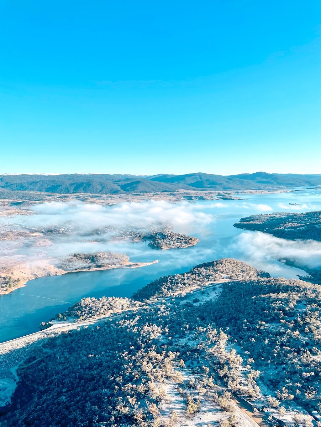 Snowy Ballooning |  | Kosciuszko Rd, Jindabyne NSW 2627, Australia | 0497669316 OR +61 497 669 316