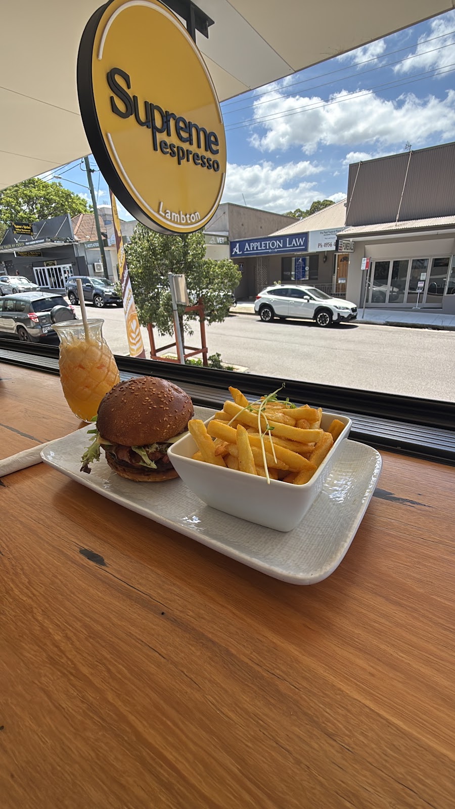 Supreme Espresso Lambton- Cafe Bar Restaurant | 1/121 Elder St, Lambton NSW 2299, Australia | Phone: 0489 147 676