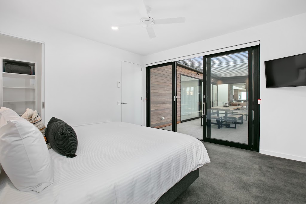Apollo Bay Beach House | lodging | 201 Great Ocean Rd, Apollo Bay VIC 3233, Australia | 0448652586 OR +61 448 652 586
