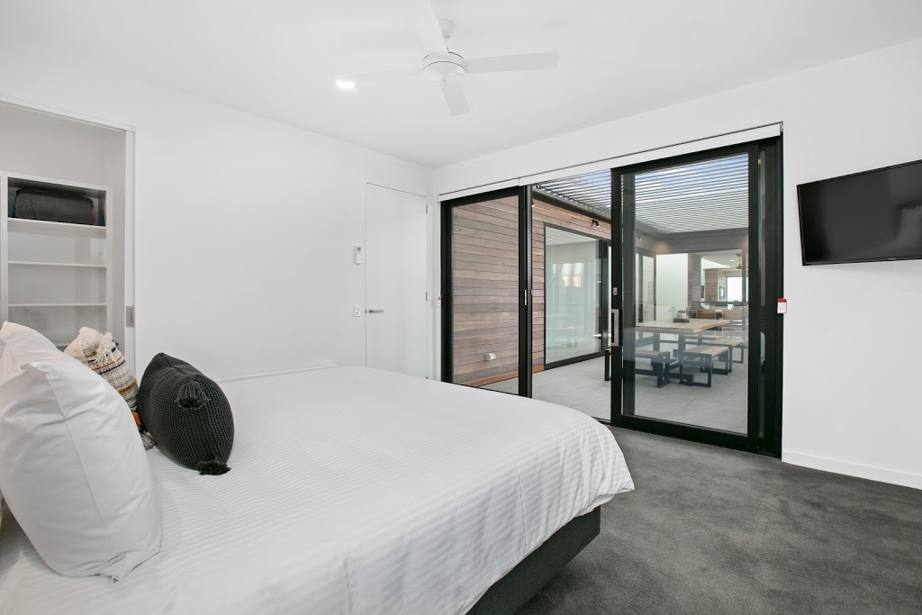 Apollo Bay Beach House | 201 Great Ocean Rd, Apollo Bay VIC 3233, Australia | Phone: 0448 652 586