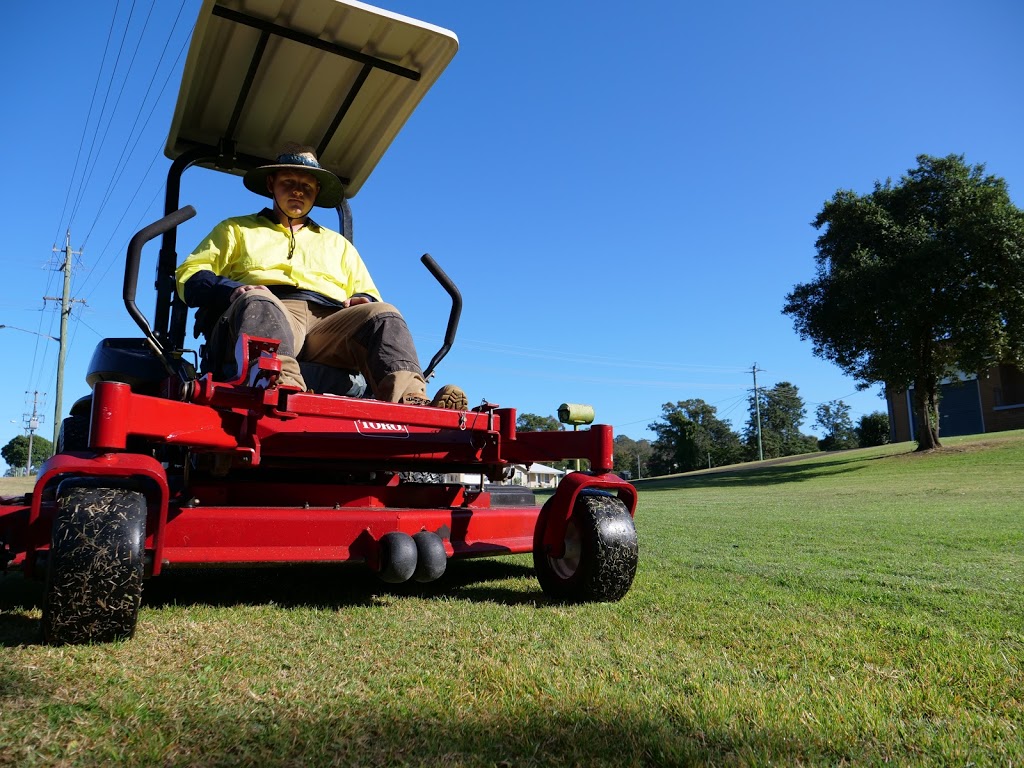 jakes pro mow | Queen St, Clarence Town NSW 2321, Australia | Phone: 0458 565 004